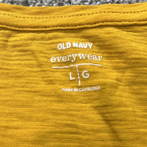 Large woman’s shirt - Picture 2 of 2